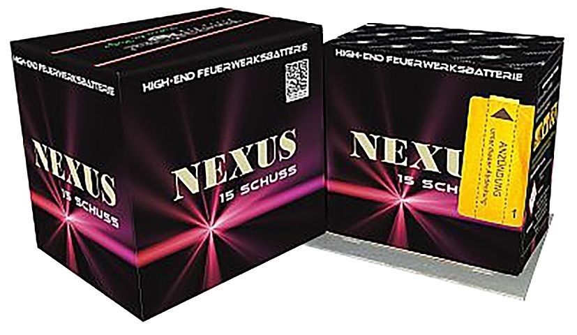 Blackboxx Nexus Feuerwerksbatterie 15 Schuss in schwarzer Verpackung mit pink-violetten Lichteffekten