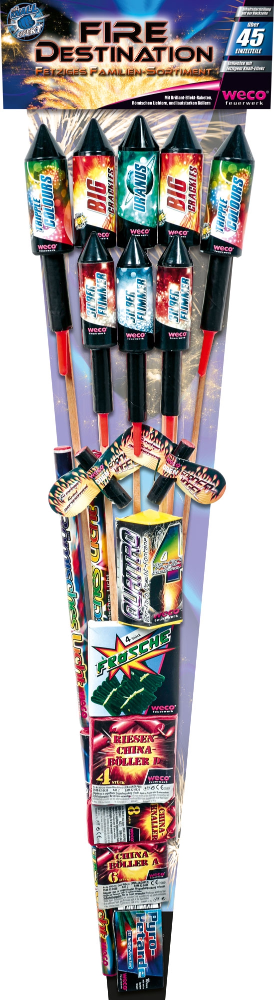 Feuerwerk-Familienassortiment WECO Fire Destination mit 45 Teilen inkl. Raketen und Knallern auf weißem Hintergrund